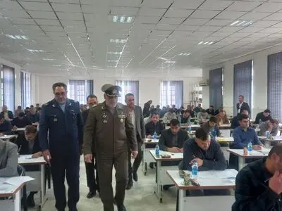 آزمون ورودی دکترای جغرافیای نظامی و کارشناسی ارشد مطالعات دفاع مقدس در دافوس ارتش برگزار شد