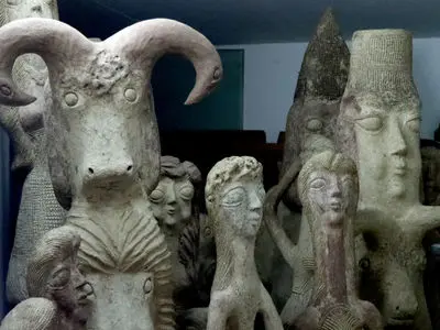 نمایش آثار هنرمند خودآموختۀ افغان در گالری آرتیبیشن 