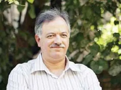 بررسی زوایای نامه دلایل رد صلاحیت علی لاریجانی/ ای‌کاش قبل از هر نهادی مذاکرات شورای نگهبان علنی  می‌شد/ آحاد جامعه نمی‌داند چه جهت‌گیری می‌تواند مطلوب آقایان باشد
