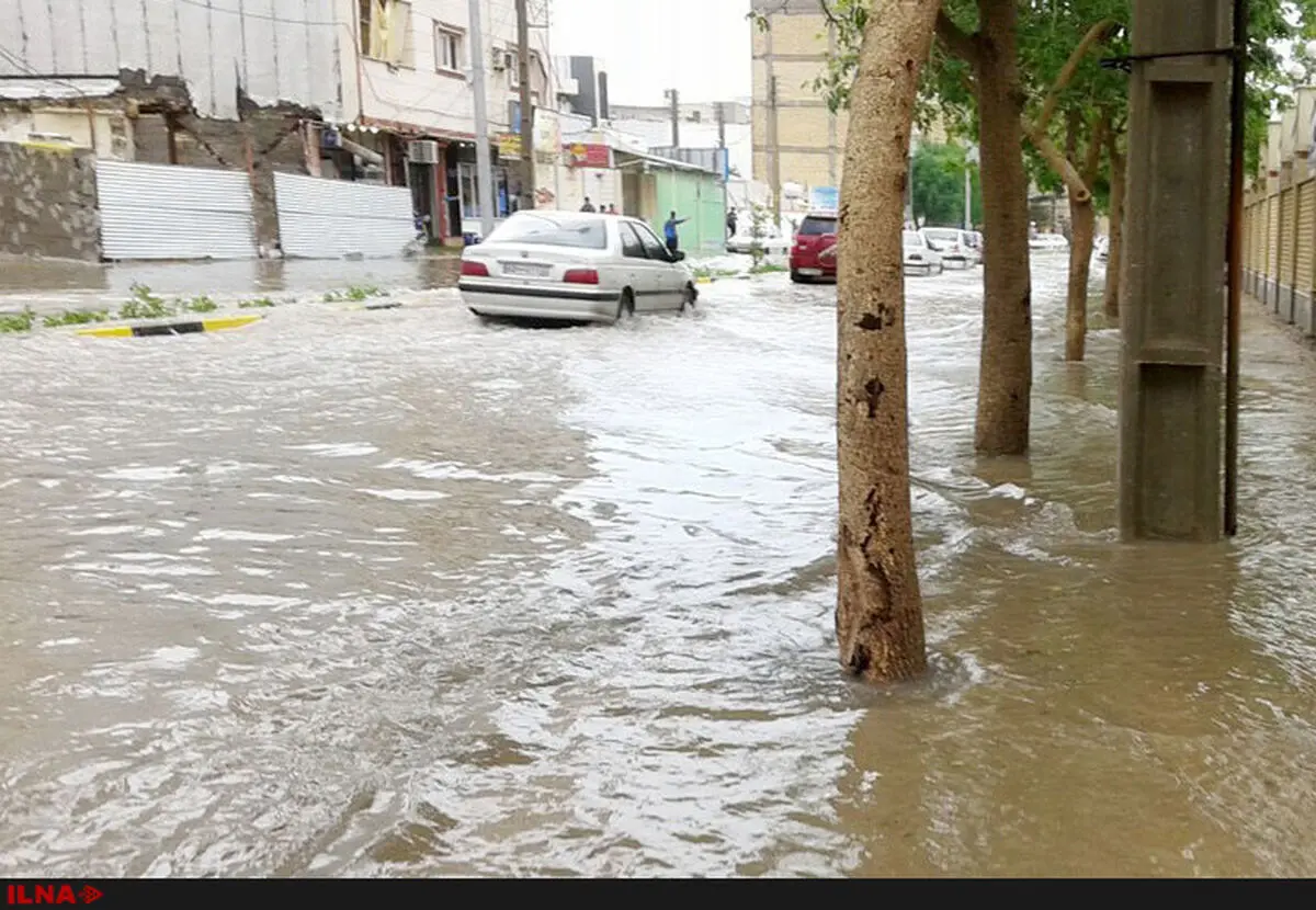 وقوع سیلاب و آب‌گرفتگی در ۱۱ استان/ مرگ دختر ۸ ساله در حادثه سیل 