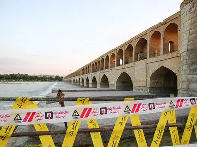 مرگ ابهام آمیز قهرمان واترپلو در سی و سه پل/ والدین پرهام: برق گرفتگی سبب حادثه شد/ معاون خدمات شهری: هیچگونه نشتی برق نداریم