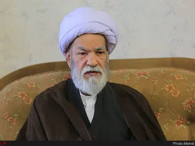 برگزاری اجتماعات مذهبی به نظر جامعه پزشکی بستگی دارد/ تشخیص فرد مکلف، شرط روزه است