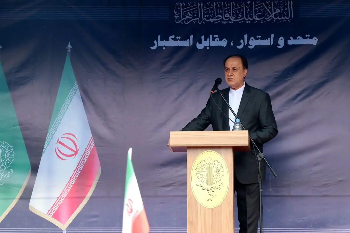 اروپا تابع بی‌چون و چرای آمریکا است/مکانیسم ماشه با دروغ، کلک و تحت فشار تصویب شد