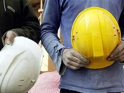 خودکشیِ ۶ کارگرِ یک کارخانه/ در پتروشیمیِ چوار چه خبر است؟!