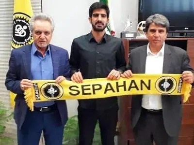 حسینی: باید مجسمه قلعه‌نویی را بسازند