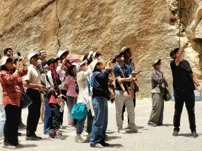گردشگری ادبی فارس؛ روایتی از حافظ و سعدی تا آگاتا کریستی