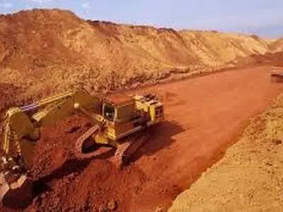ضرورت تامین بازار داخل و تحریم‌ها، مانع صادرات آلومینا شد/ اکتشافات خوبی در بوکسیت انجام نشده است