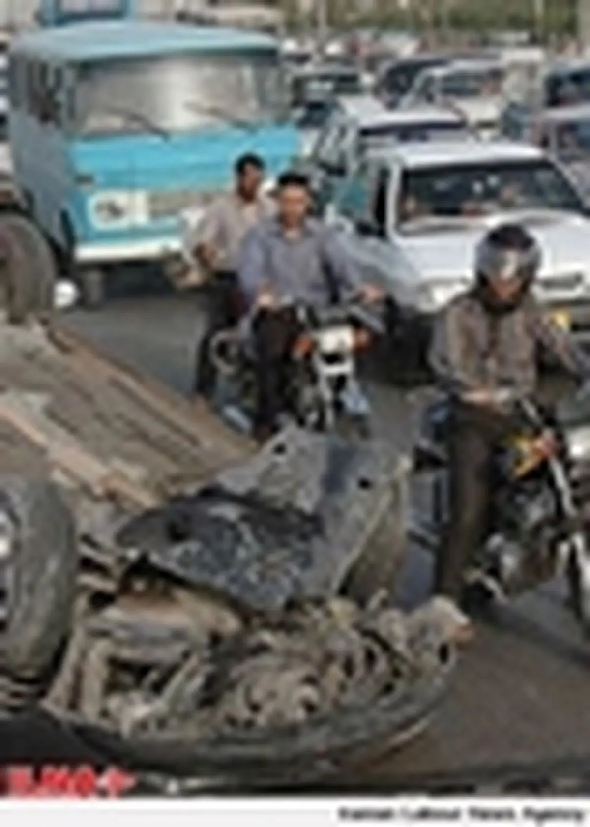 ۶ کشته و زخمی در تصادف مینی بوس با کامیون در همدان