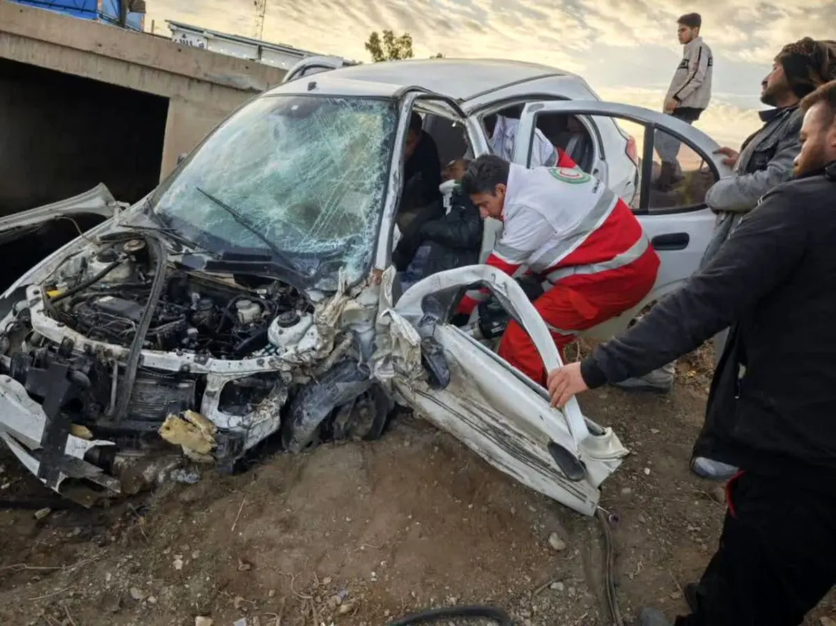 یک فوتی و ۶ مصدوم بر اثر تصادف رخ به رخ تیبا۲ با پراید 