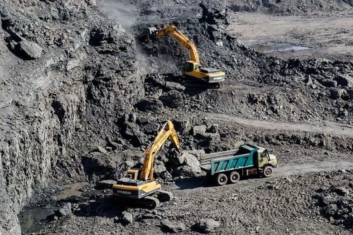 معدن کرومیت، تهدیدی برای زندگی ٣ هزار نفر در روستای دهمورد/ معدن‌کاوی به قیمت نابودی زیستگاه‌های بختگان/ اهالی روستا: مخالف توسعه فعالیت معدنی هستیم؛ مسئولان صدایمان را بشنوند