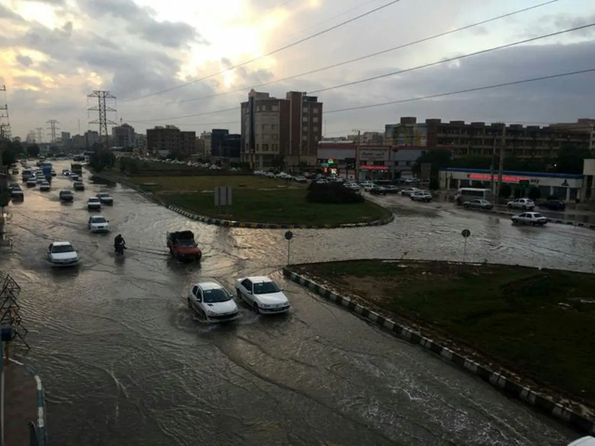 تخلیه آب از اکثر مناطق دچار آبگرفتگی/ ریزش ۱۷ میلیون متر مکعب آب در اهواز بر اثر بارش اخیر