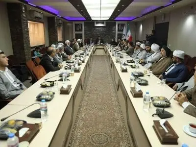 مرکز وکلا نماد وحدت و همکاری میان اقوام و ادیان مختلف کشور است