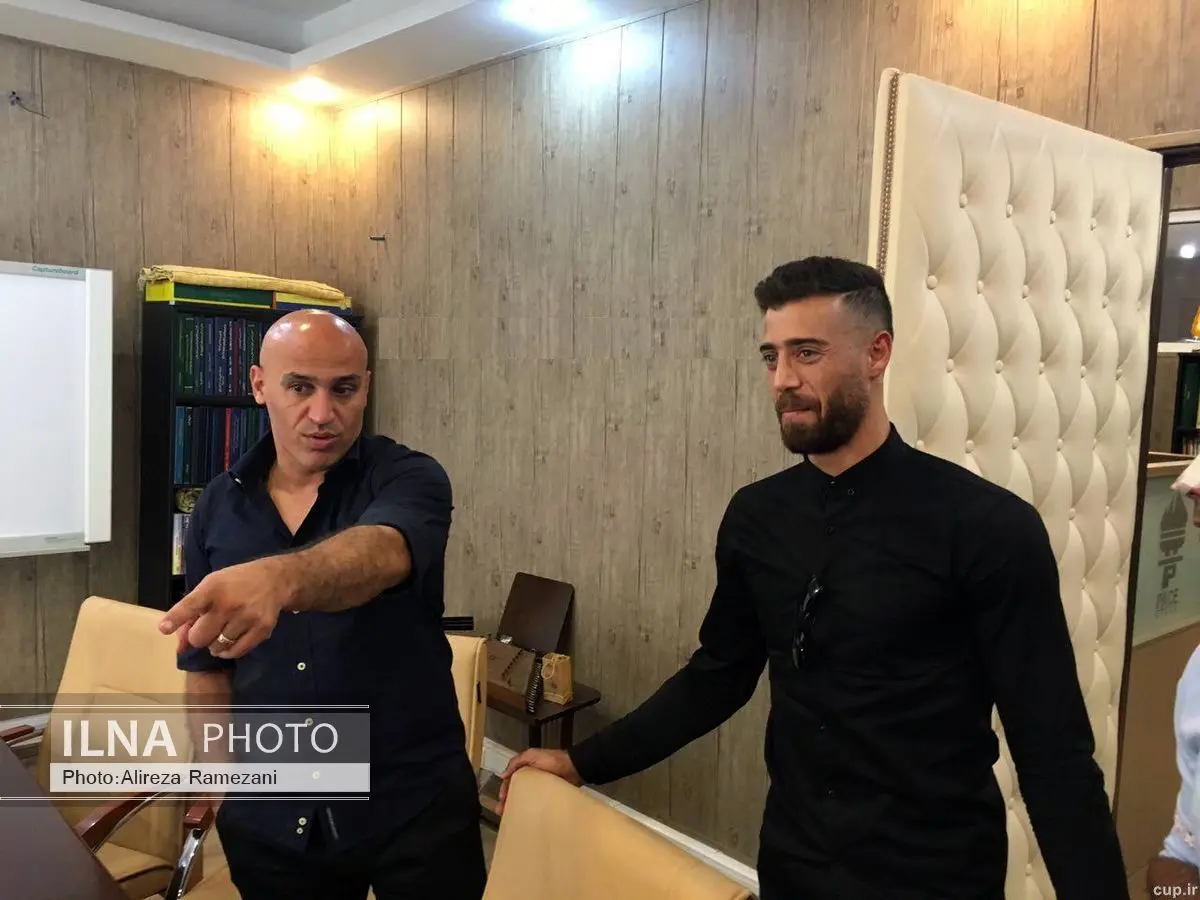 آرش افشین به استقلال پیوست 