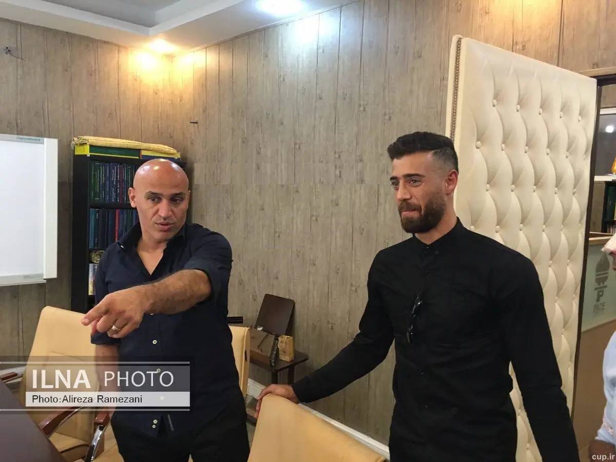 آرش افشین به استقلال پیوست 