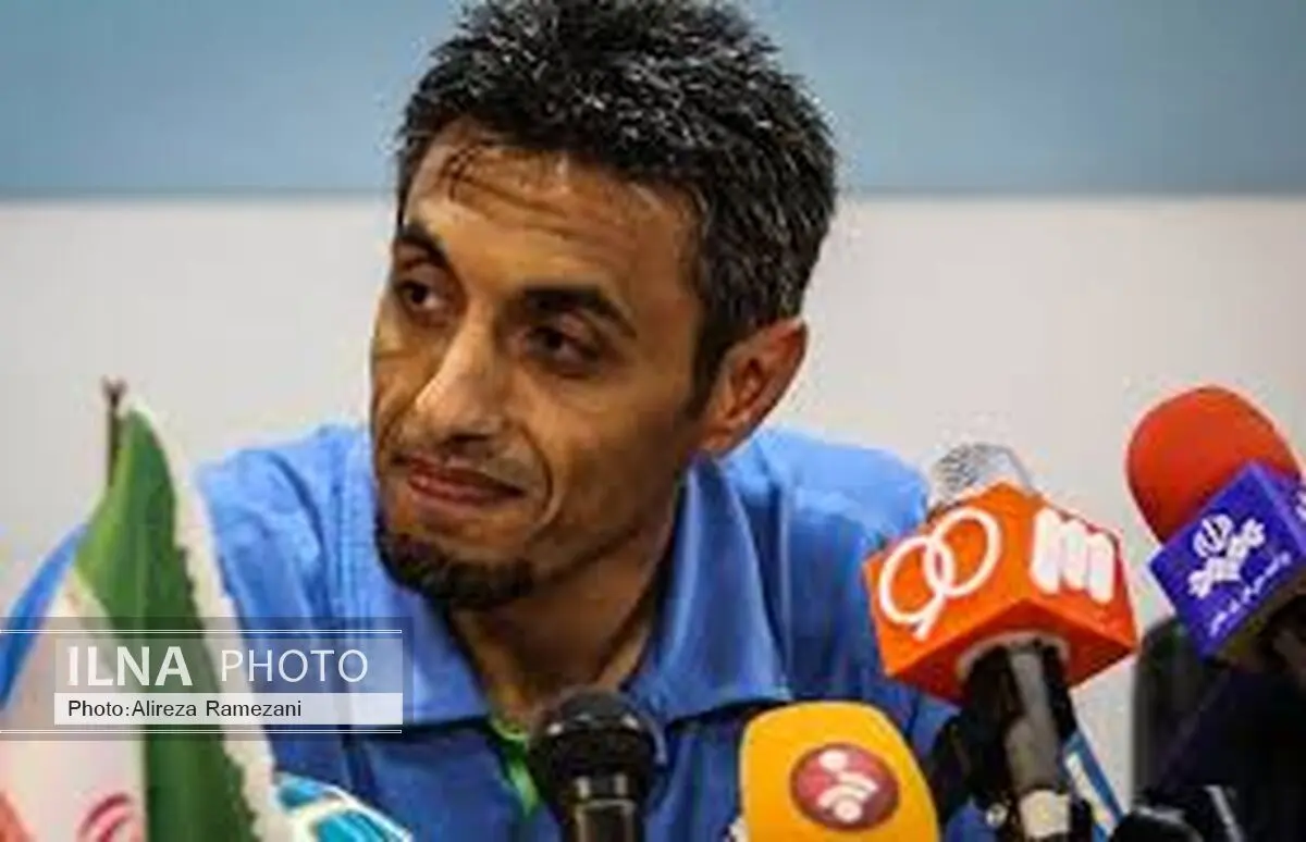خطیبی: به کامرانی‌فر گفتم داور باید تا آخر فصل محروم شود