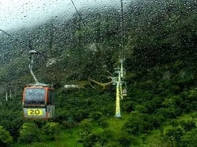 ارزیابان یونسکو برای بررسی تله‌کابین "تاق بستان" به کرمانشاه می‌آیند