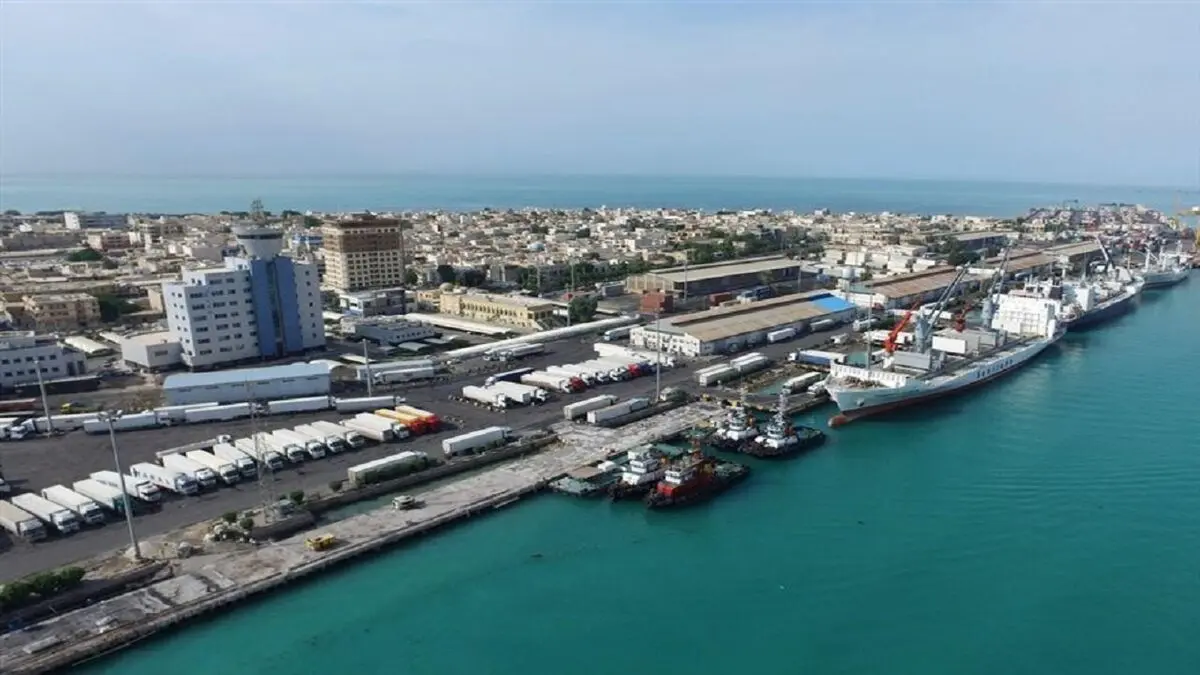 تشریح‌ آخرین وضعیت ۳۰ کانتینر رها شده در بندر بوشهر/ ستاد اجرایی فرمان امام مسئول فروش محتوای کانتینرها است/  احتمال از دست رفتن اطلاعات کانتینرها در حمله سایبری سال 99