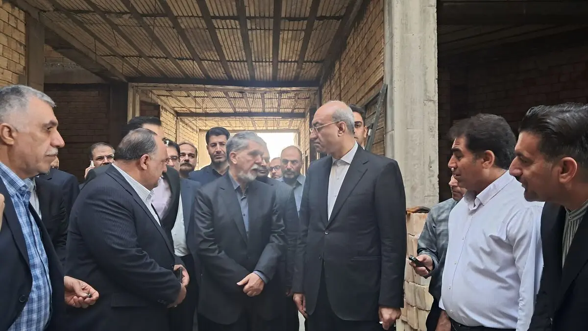 بازدید وزیر فرهنگ و ارشاد اسلامی از پروژه کتابخانه مرکزی کرمانشاه