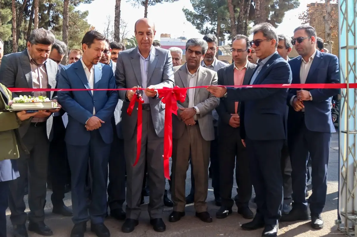 افتتاح نمایشگاه دستاوردهای پژوهش و فناوری دانشگاه‌ و دستگاه‌های اجرایی فارس