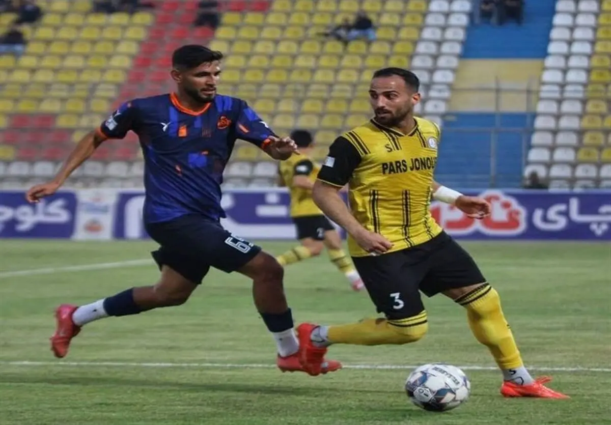 لیگ دسته اول فوتبال: توقف نساجی صدرنشین در روز پیروزی صنعت نفت