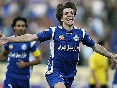 جانواریو: می‌خواهم ببینم چرا پرسپولیس 5 دوره متوالی قهرمان لیگ برتر شده است(ویدیو)