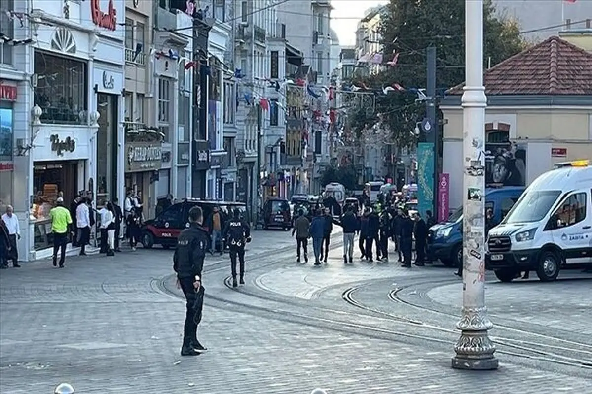 انفجار إنتحاري في منطقة “تقسیم” وسط مدینة إسطنبول وسقوط 6 قتلى و81 جریحًا