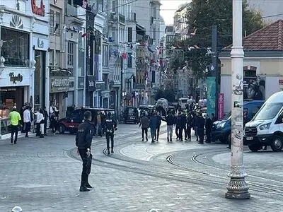 انفجار إنتحاري في منطقة “تقسیم” وسط مدینة إسطنبول وسقوط 6 قتلى و81 جریحًا