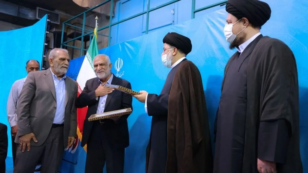 رئیس‌جمهور از جهادگران نمونه تجلیل کرد