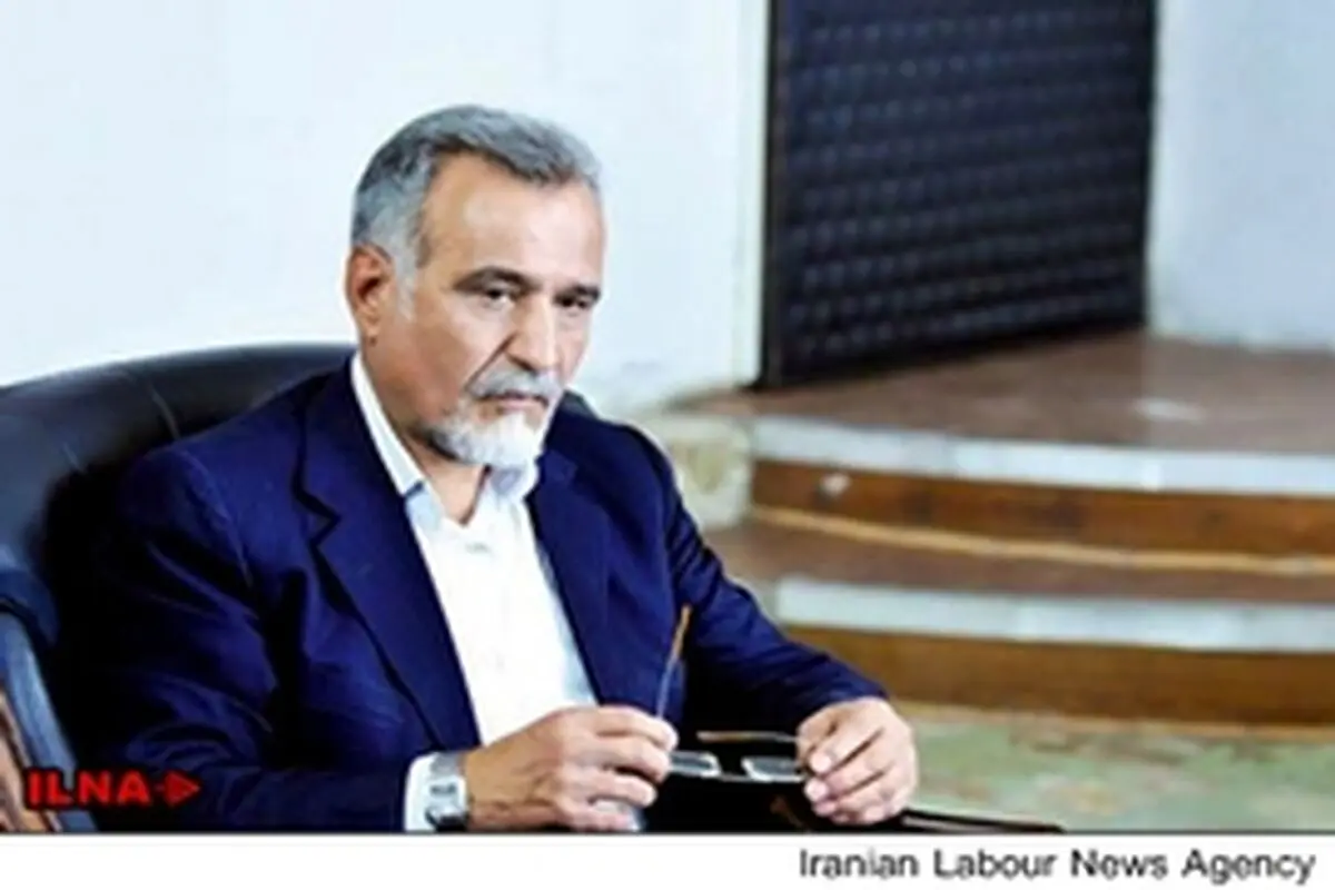 عملکرد احمدی‌نژاد اصولگرایان را منفعل کرده است