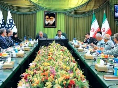 به برکت عملکرد صنایعی همچون فولاد مبارکه تیر دشمنان به سنگ می‌خورد
