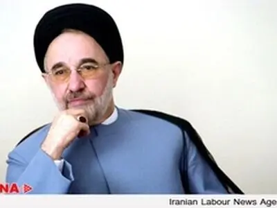 بازدید خاتمی از نمایشگاه " بهشت ایرانی بر صحنه تاروپود‎ "