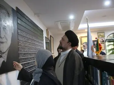 سید حسن خمینی از کتابخانه اهدایی مرحوم حسن حبیبی بازدید کرد