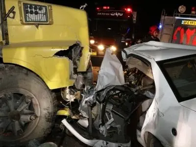 3 کشته و 3 مصدوم حاصل حادثه رانندگی در جاده سرخس - مشهد / نوزاد یک ساله پیش از رسیدن به بیمارستان جان باخت