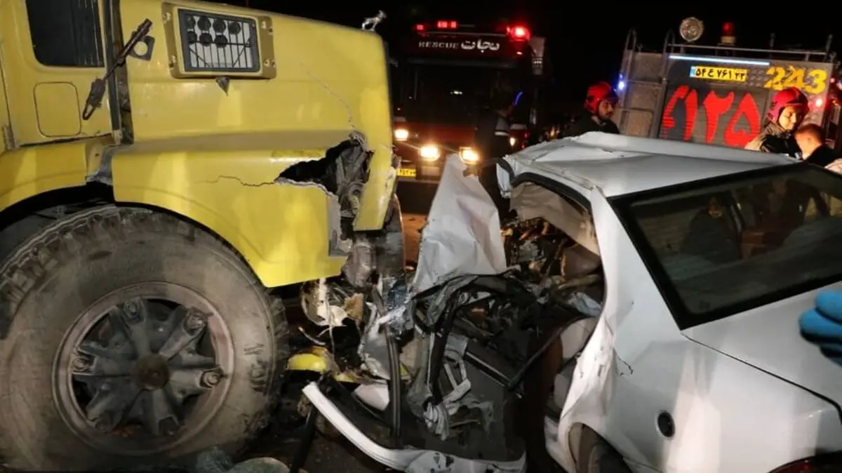 3 کشته و 3 مصدوم حاصل حادثه رانندگی در جاده سرخس - مشهد / نوزاد یک ساله پیش از رسیدن به بیمارستان جان باخت