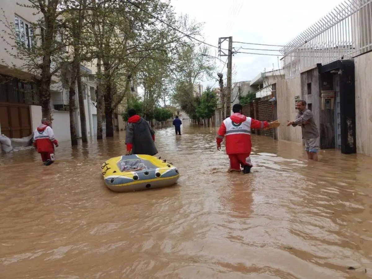 امدادرسانی هلال احمرمازندران به 11هزارنفر از سیل زدگان / عملیات همچنان ادامه دارد