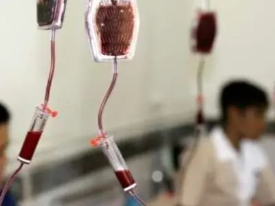 زندگی میان کیسه‌های خون و قرص‌های نایاب/ تالاسمی در تنگنای گرانی دارو/حذف حمایت دارویی افزایش عوارض را به دنبال دارد