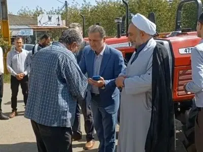 اعطای ۴ دستگاه تراکتور به مددجویان کمیته امداد امام صومعه سرا