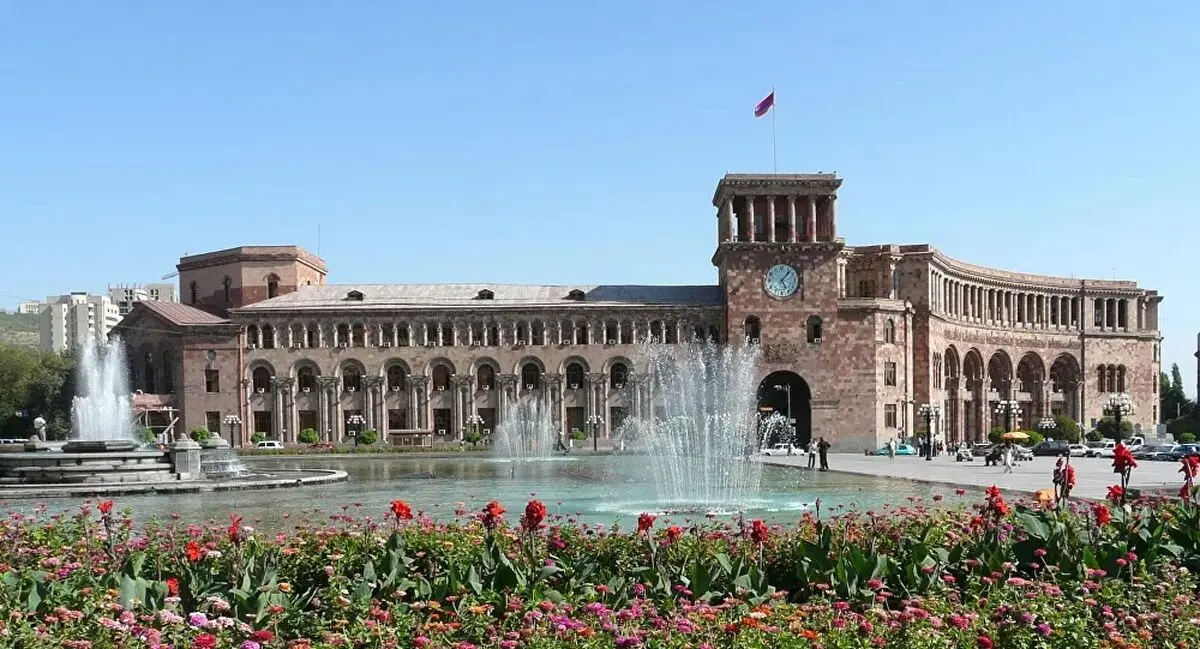رئیس‌جمهوری ارمنستان درخواست استعفای پاشینیان را پذیرفت