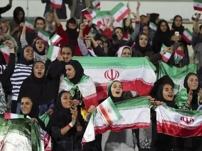 استقبال کم آقایان از بازی تیم ملی؛ ایران - کامبوج با افزایش بلیت بانوان؟