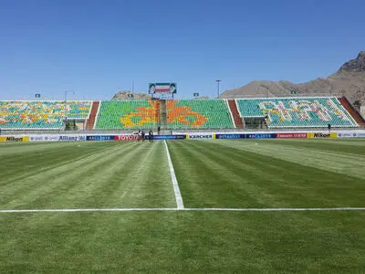ورزشگاه فولادشهر سپیدپوش شد (عکس)