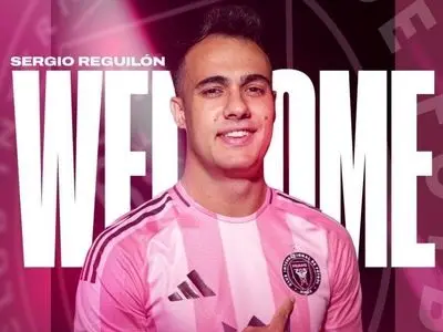 ستاره محبوب پرسپولیس همبازی مسی شد