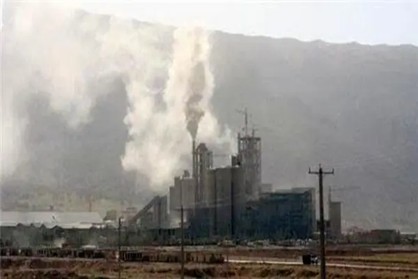 مشکل آلودگی زیست محیطی کارخانه سیمان درود به طور کامل رفع می شود