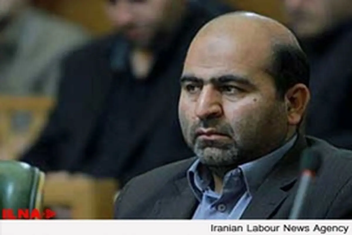 شهردار تهران در بکارگیری۶۶۰ بازنشسته تجدیدنظر کند