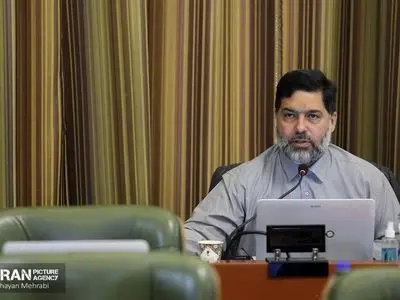 استاندار تهران وظایف استانداری را با شهرداری اشتباه گرفته است

