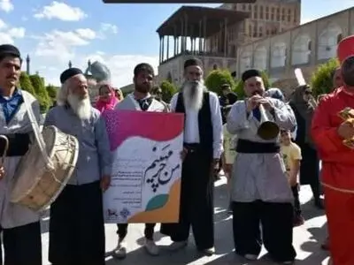 نوروزگاه ۱۴۰۲ توسط شهرستان لنجان در کاخ چهلستون برگزار شد