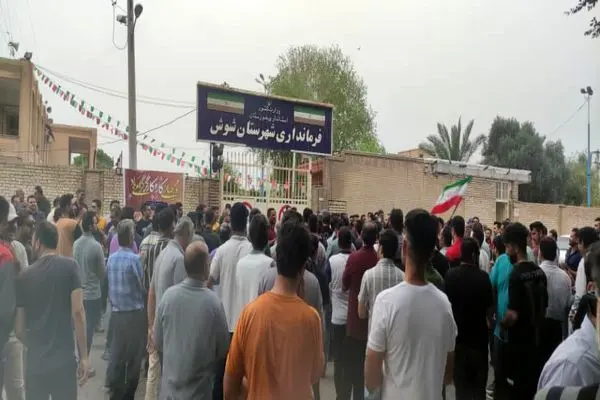 اعتراض کارگران کاغذسازی پارس در روز کارگر