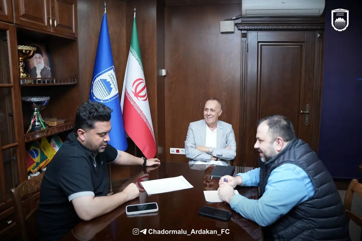 جلسه فنی چادرملو درباره ادامه لیگ برتر