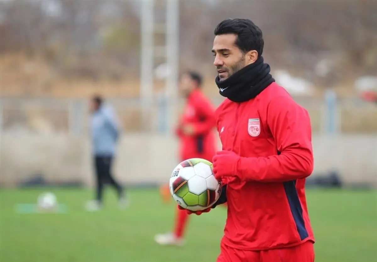 مسعود شجاعی تا نیم فصل سرمربی تراکتور