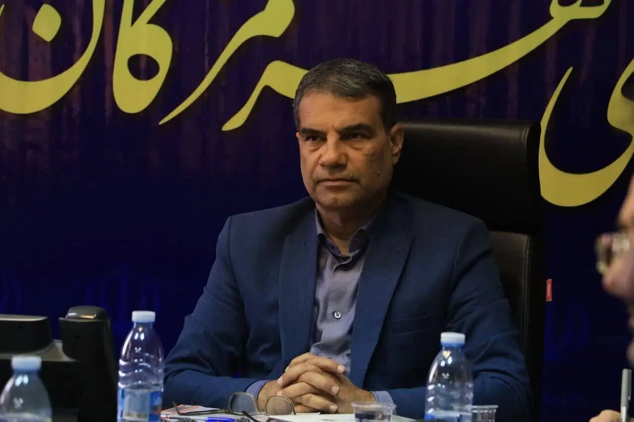 حمله دشمن آمریکایی به دو قایق صیادی در قشم