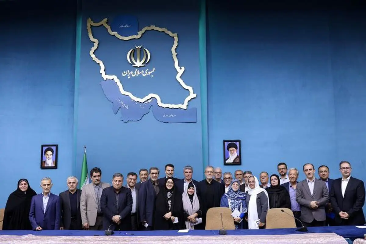 ایرانِ پس از جنگ را نمی‌توان با مدل‌های پیش از جنگ اداره کرد/ در جلسه اعضای جبهه اصلاحات با رییس‌جمهور چه گذشت؟